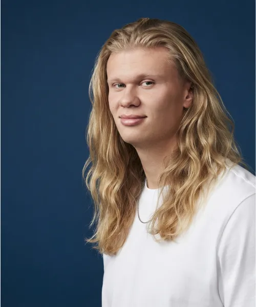 Erling Haaland Hair Out Trend: A Casual and Confident Style