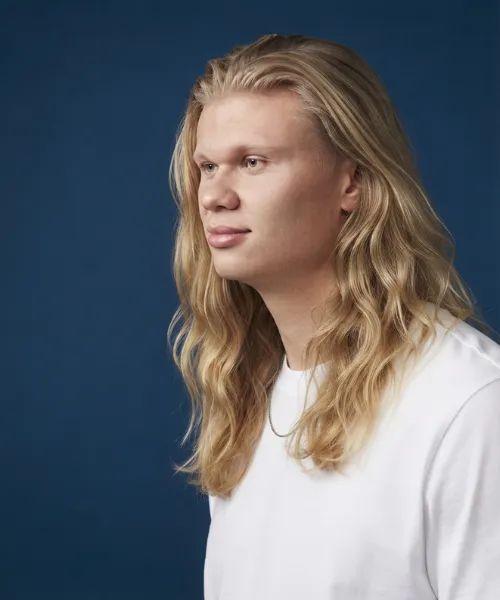 Erling Haaland Loose Hairs: Simple, Natural, and Stylish