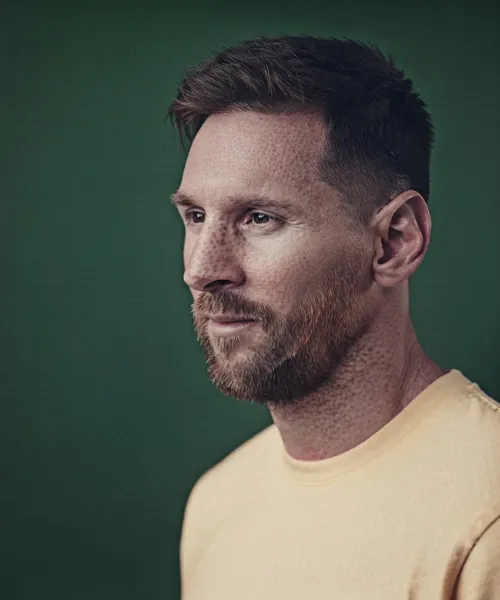 Lionel Messi New Hair Style: Modern and Refined