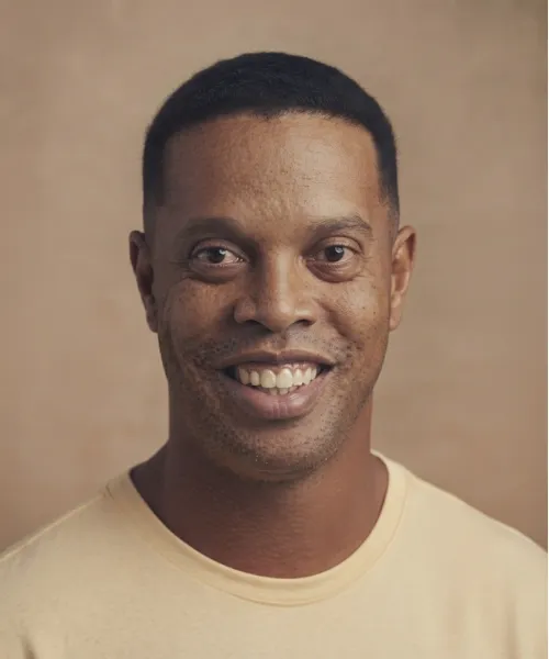 Ronaldinho with Short Hair: A Different Side of the Football Icon